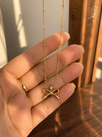 Trendy Bow Pendant Necklace