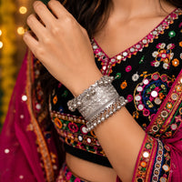 Silver Wide Filigree Bangle with Crown Edge & Ghungroo Drops